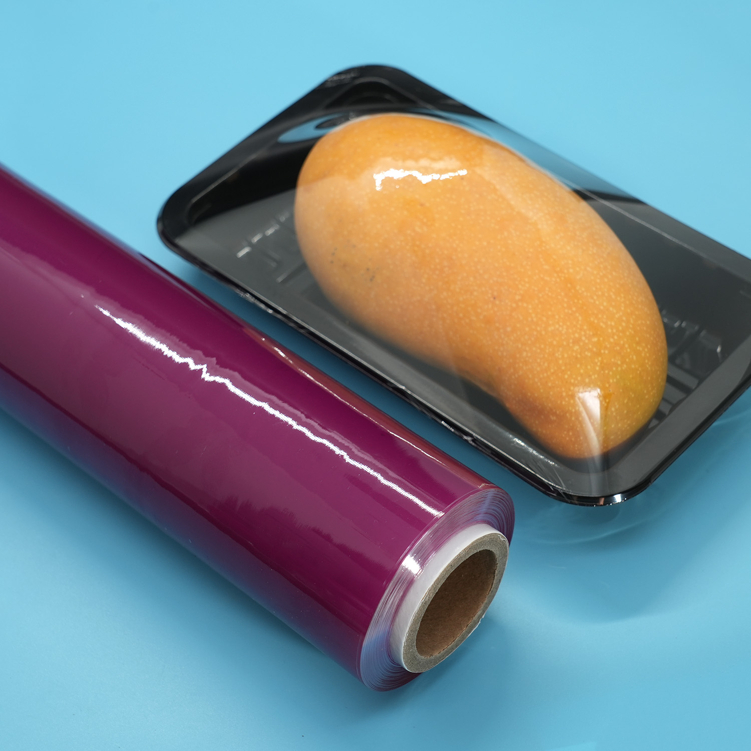 보라색 색상 소프트 안티 안개 PVC 식품 스트레치 필름 식품 포장용 필름 점보 롤 달라붙음